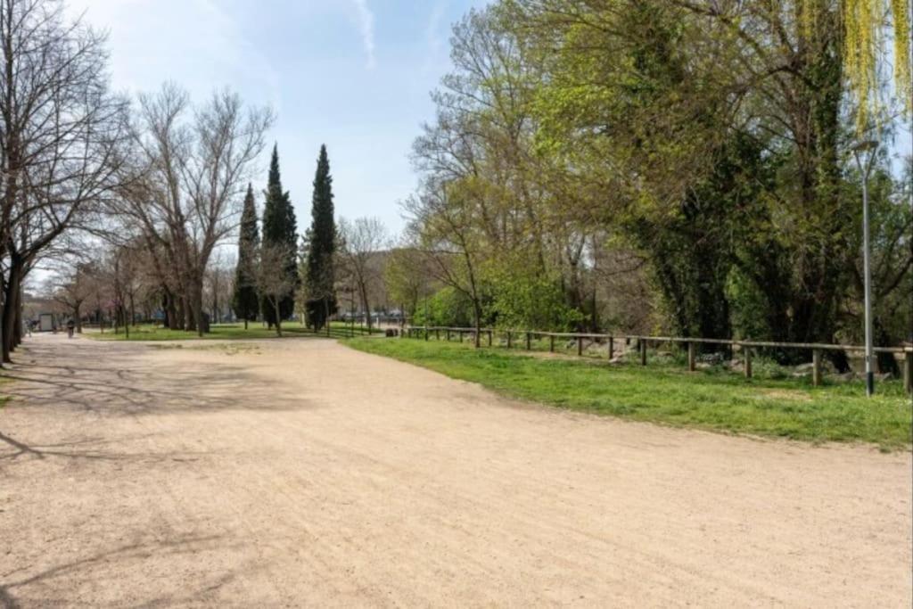 Acogedor Apartamento Cerca Del Casco Antiguo Girona Exteriör bild